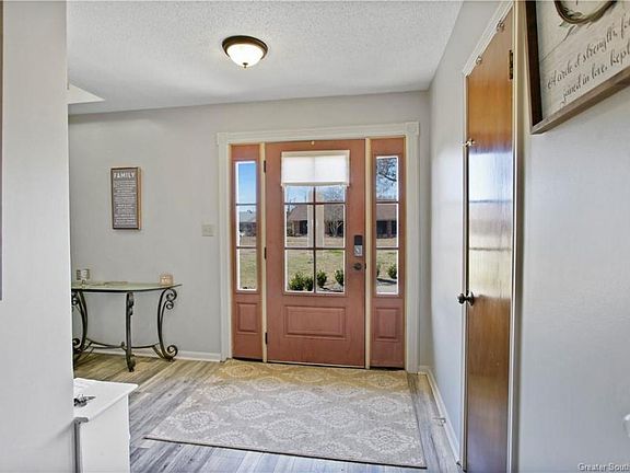 3rd image of 4721 E Quail Hollow Dr