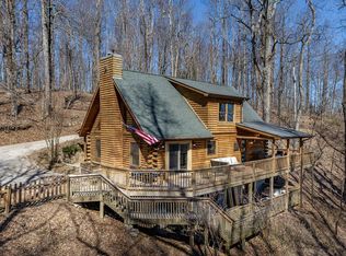 856 Carvers Knob Rd, Spruce Pine, NC 28777