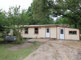 203 Foxy Ln, Anacoco, LA 71403