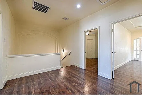 6 bed, 3000 sqft, $3,150 — Photo 3