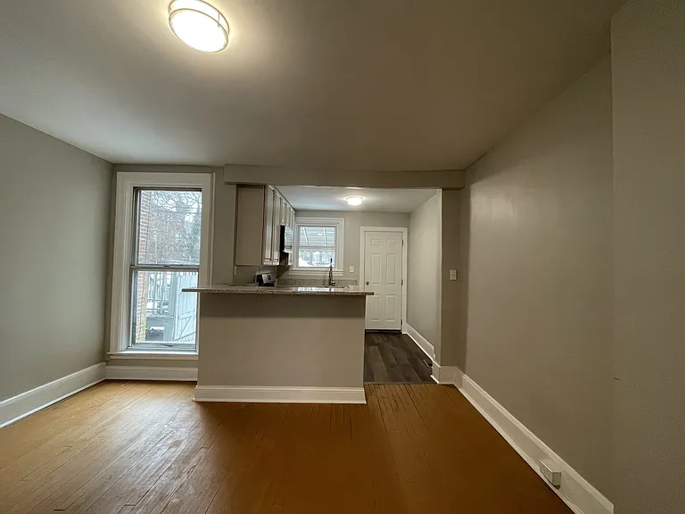 2644 W Lafayette Ave — Photo 21