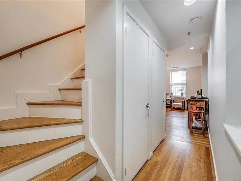 716 Adams St #3W — Photo 6