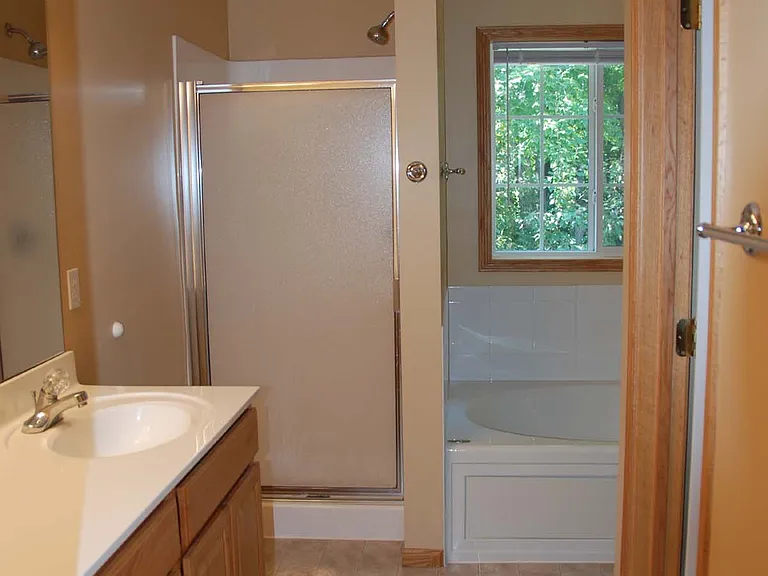 14209 Fountain Hills Ct NE #1 — Photo 11
