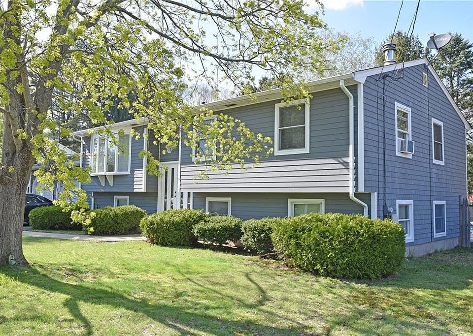 9 Bramble Ln, West Warwick, RI 02893 Zillow