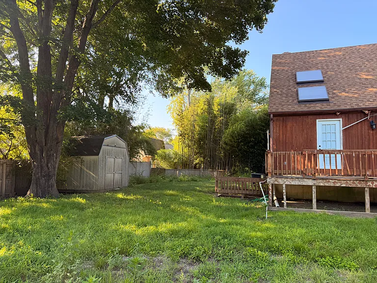 37 Isabelle Dr — Photo 7