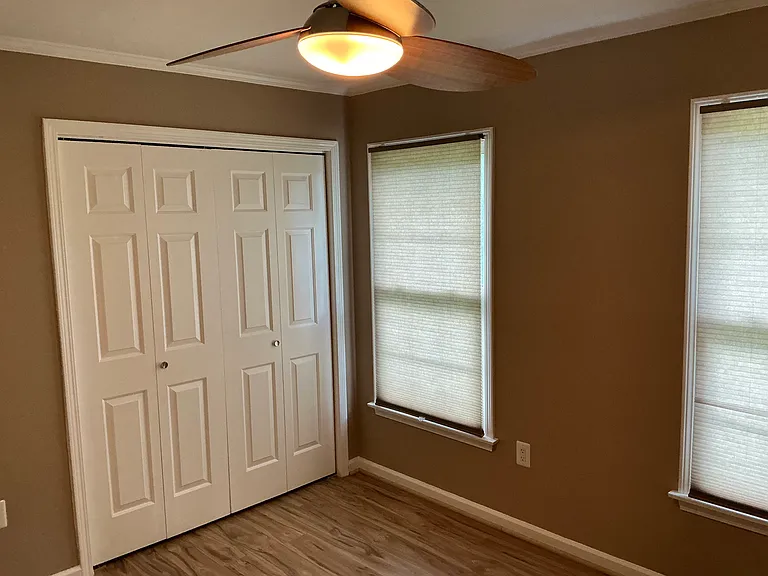 10400 Buena Vista Ave — Photo 22