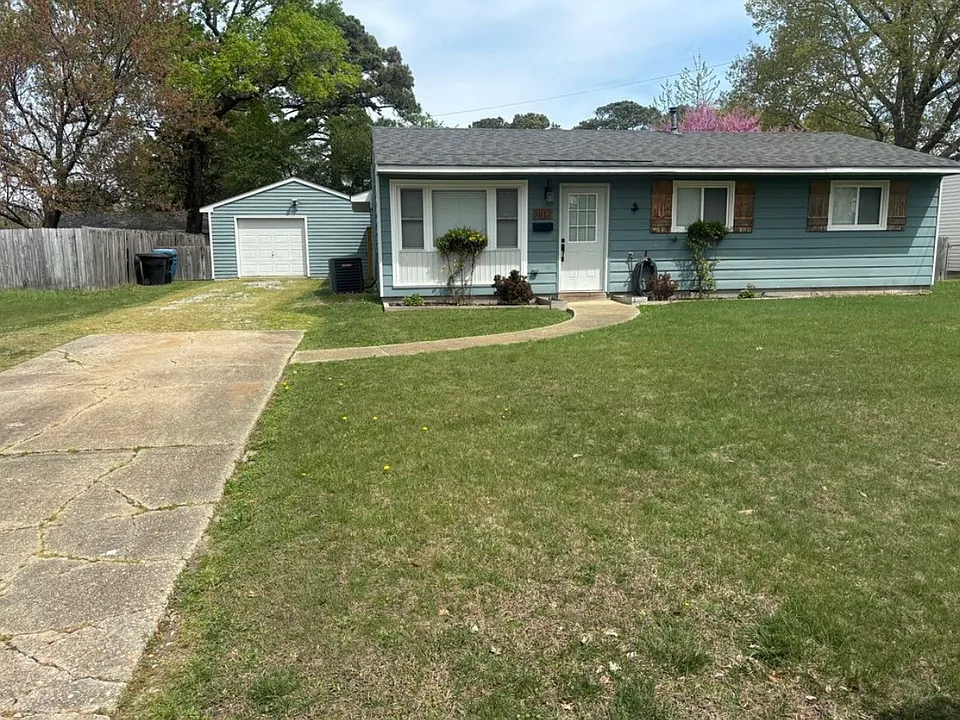 5012 Titian Ln