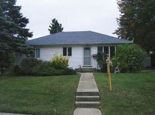 4064 Eve Dr, Seaford, NY 11783