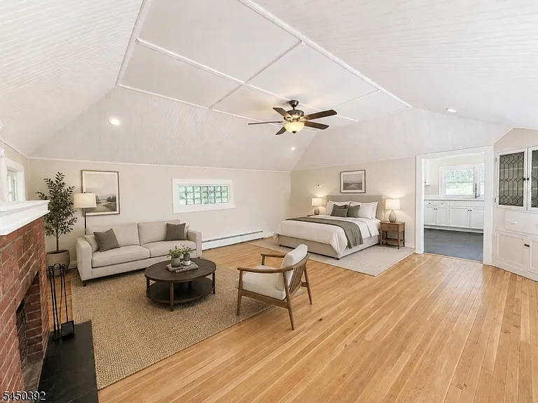 12 Cook Ln #A — Photo 3