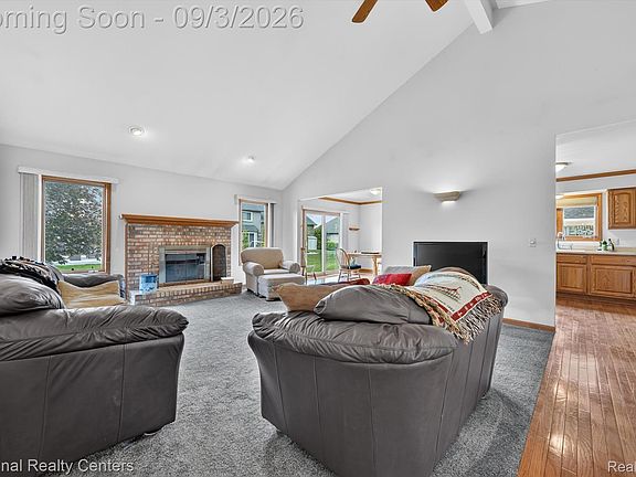 5th image of 49719 Shenandoah Dr