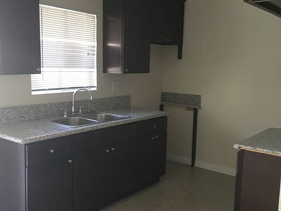 4th image of 906-908 Edith Ave #908B