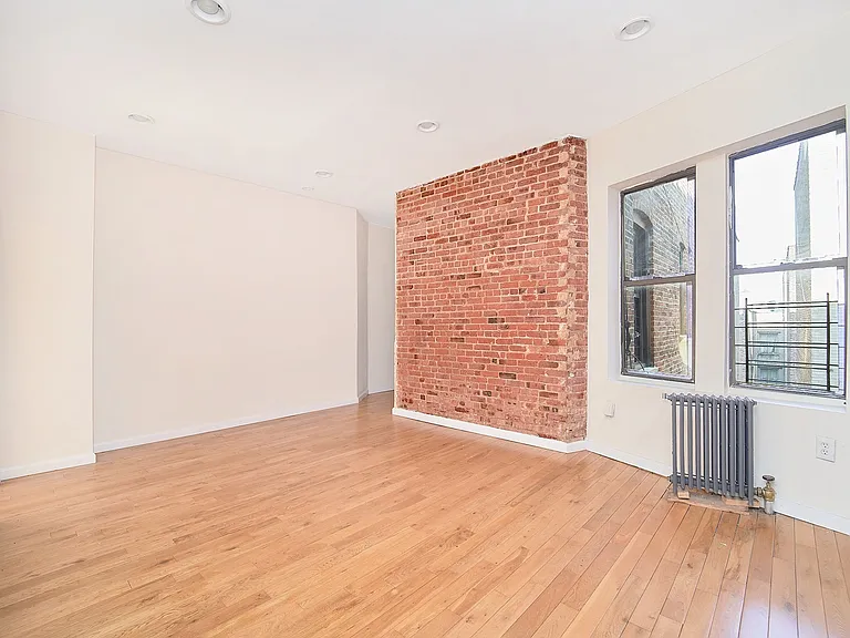 575 W 177th St #54 — Photo 2
