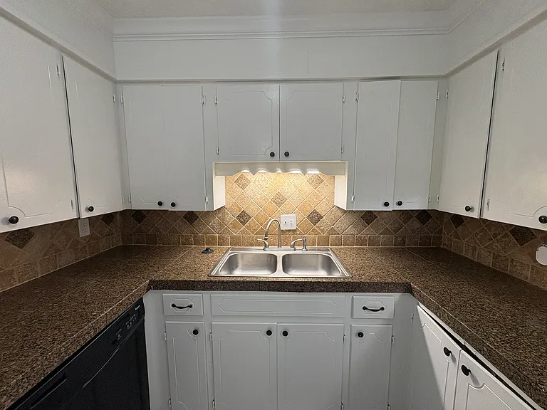 5101 H St #11 — Photo 7