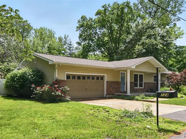 124 Dawn Dr, Washington, MO 63090