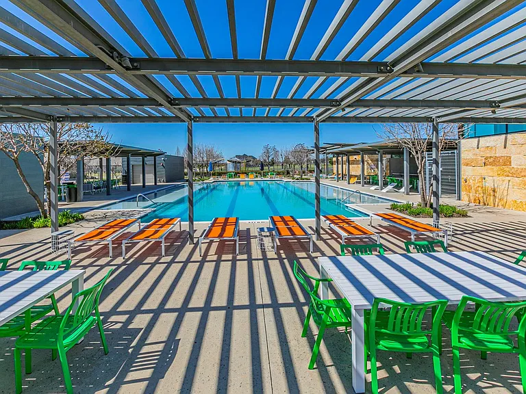 Community pool