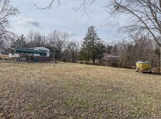 201 Barren Dr, Scottsville, KY 42164