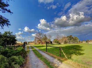 8096 E Paul Ave, Clovis, CA 93619