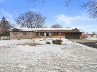 1110 S Allen Rd, Green Bay, WI 54311