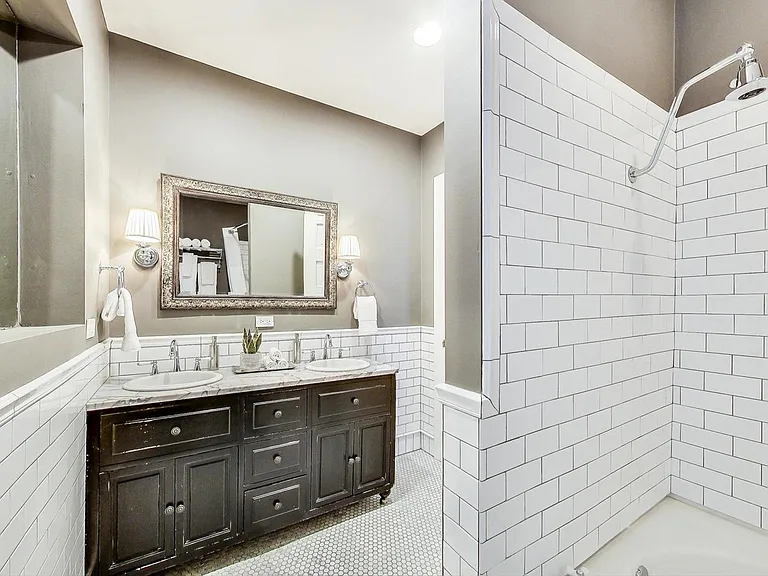 716 W Webster Ave #1W — Photo 10