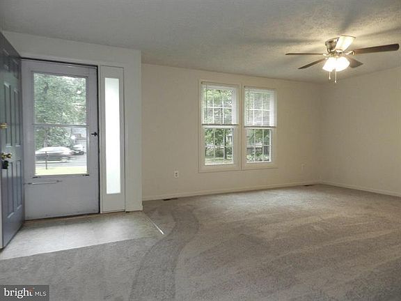 4th image of 10605 Holleybrooke Dr