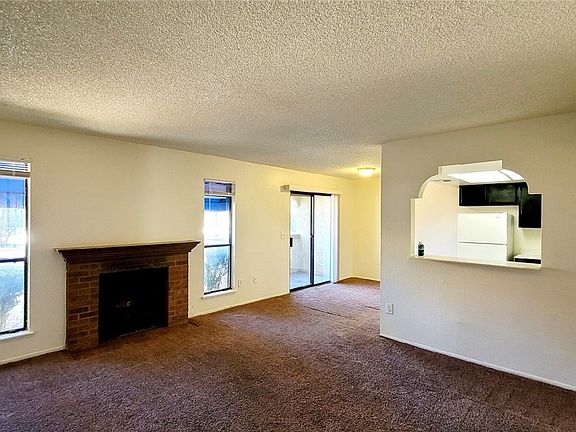 3rd image of 4718 Obannon Dr APT B