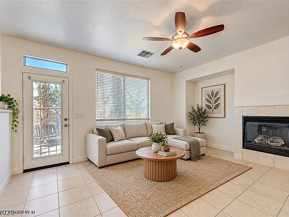 4th image of 742 Aloe Yucca Ave