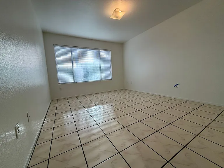 3131 Key Largo Dr #104 — Photo 8