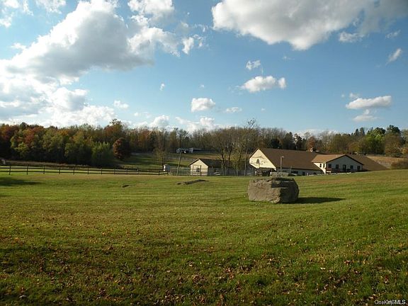 4th image of 3207 Nys Hwy #55