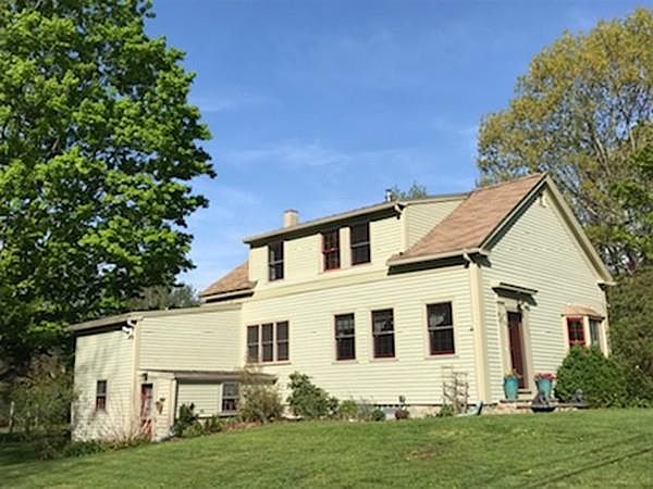 1st image of 157 Bachelor St