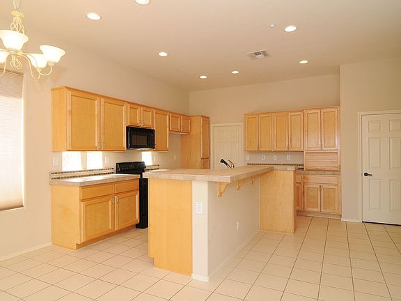 3rd image of 41625 N Shadow Creek Way