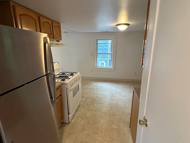 151 Long Hill Ave #2 — Photo 4