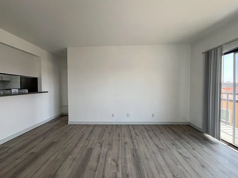 12020 Grevillea Ave — Photo 26