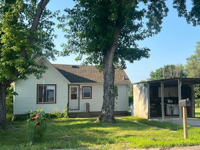 406 21st St NW, Faribault, MN, 55021