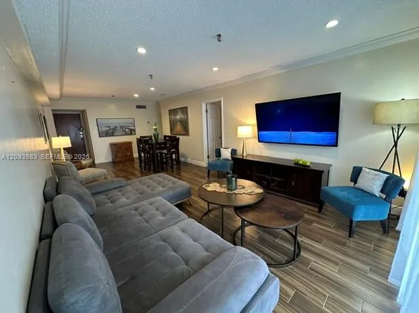 201 180th Dr APT 306, Sunny Isles Beach, FL 33160
