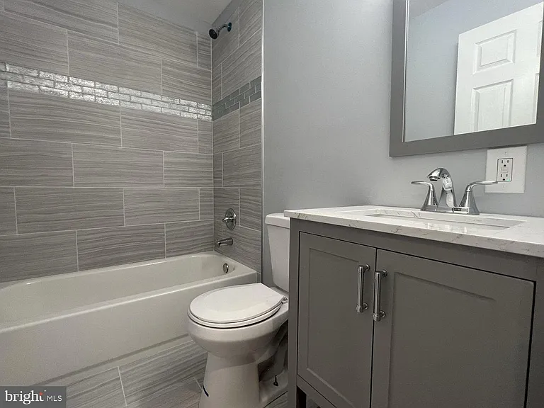 1607 E Biddle St — Photo 20