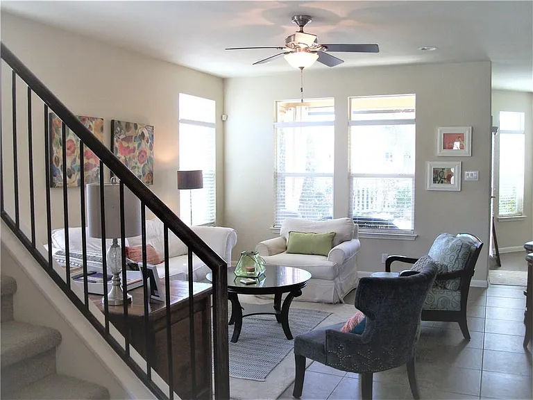 933 Heritage Springs Trl — Photo 4