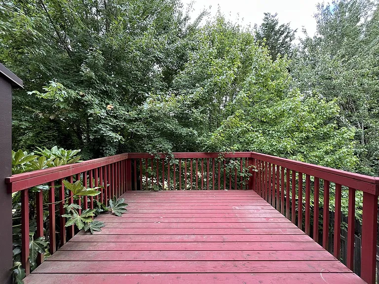 149 NE 75th Ave — Photo 38