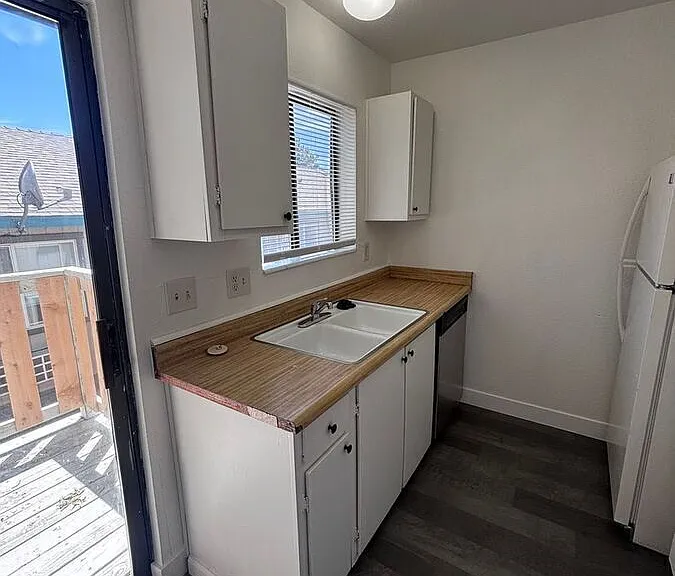 3501 Tripp Dr #7 — Photo 4