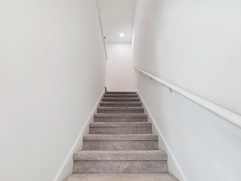 34214 Rogallo Ln — Photo 14