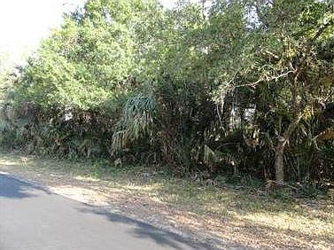 1st image of 1021 Victoria Ave