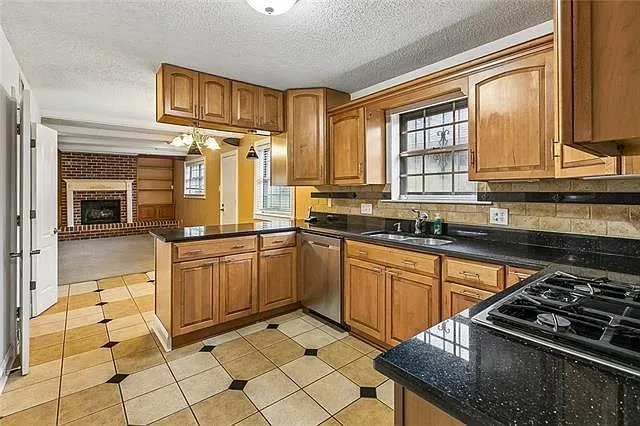 1400 Wisteria Dr — Photo 10