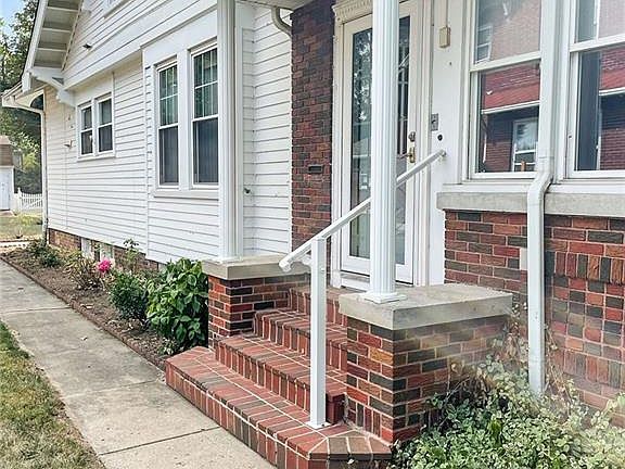 2nd image of 20 W South St