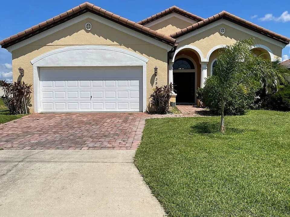353 Villa Sorrento Cir