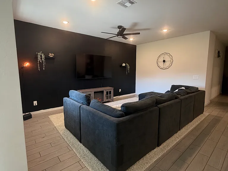 357 S Alegria Ln — Photo 3