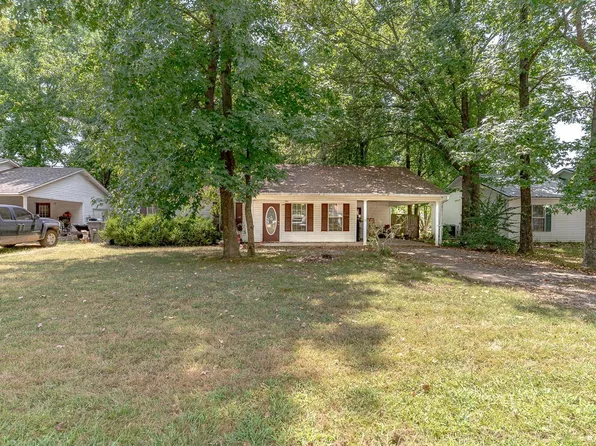 1302 Walker St, Paragould, AR 72450