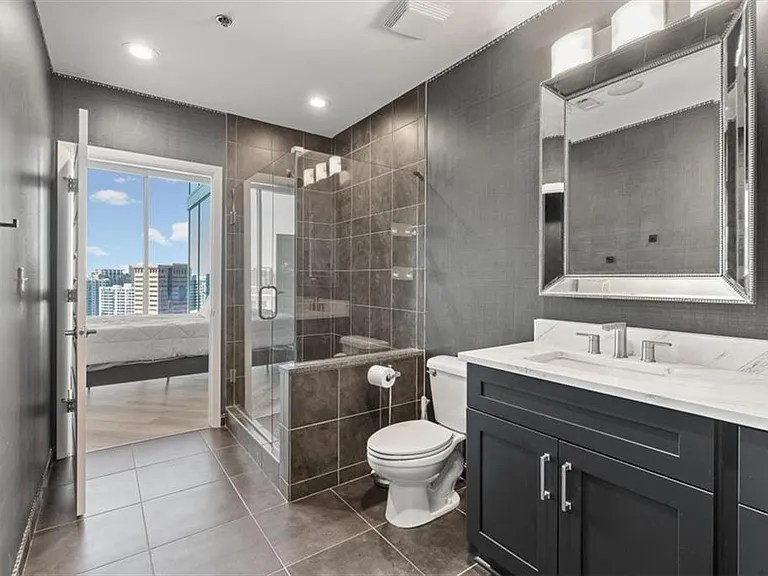 1080 Peachtree St NE #2110 — Photo 22