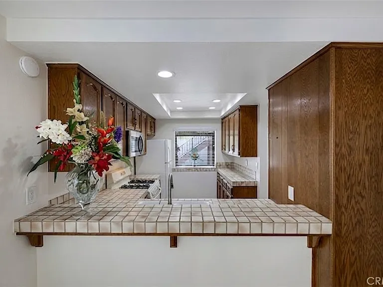 319 Molokai Dr — Photo 22