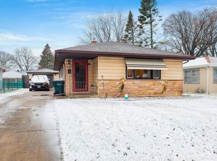 2224 Linden Ave, Waukegan, IL 60087