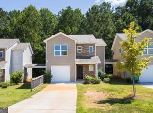 645 Carlton Pointe Dr, Palmetto, GA 30268