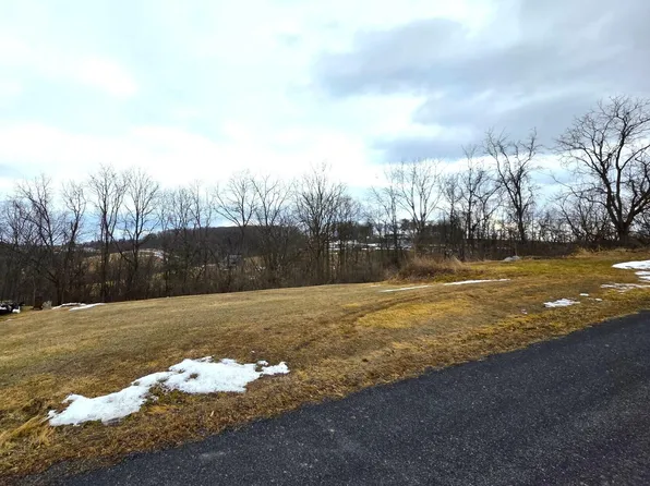 School House Ln, Selinsgrove, PA 17870